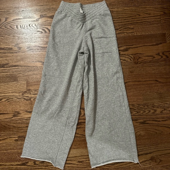 Sweatpants - Picture 2 of 3